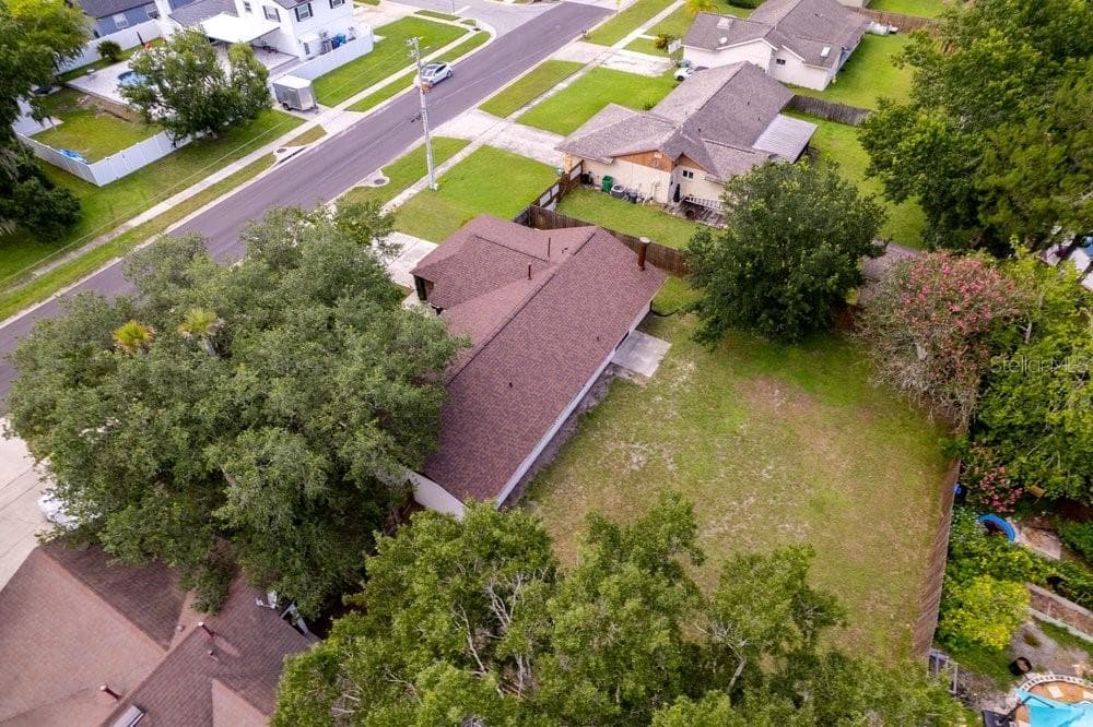 119 SHORE RD — photo 28 of 30