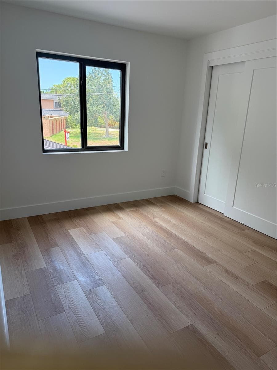 105 AUGUSTA AVENUE — photo 16 of 54