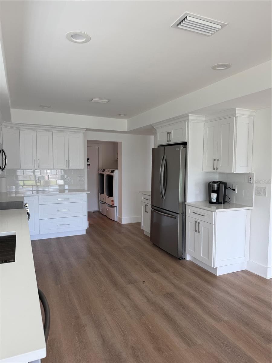 105 AUGUSTA AVENUE — photo 9 of 54