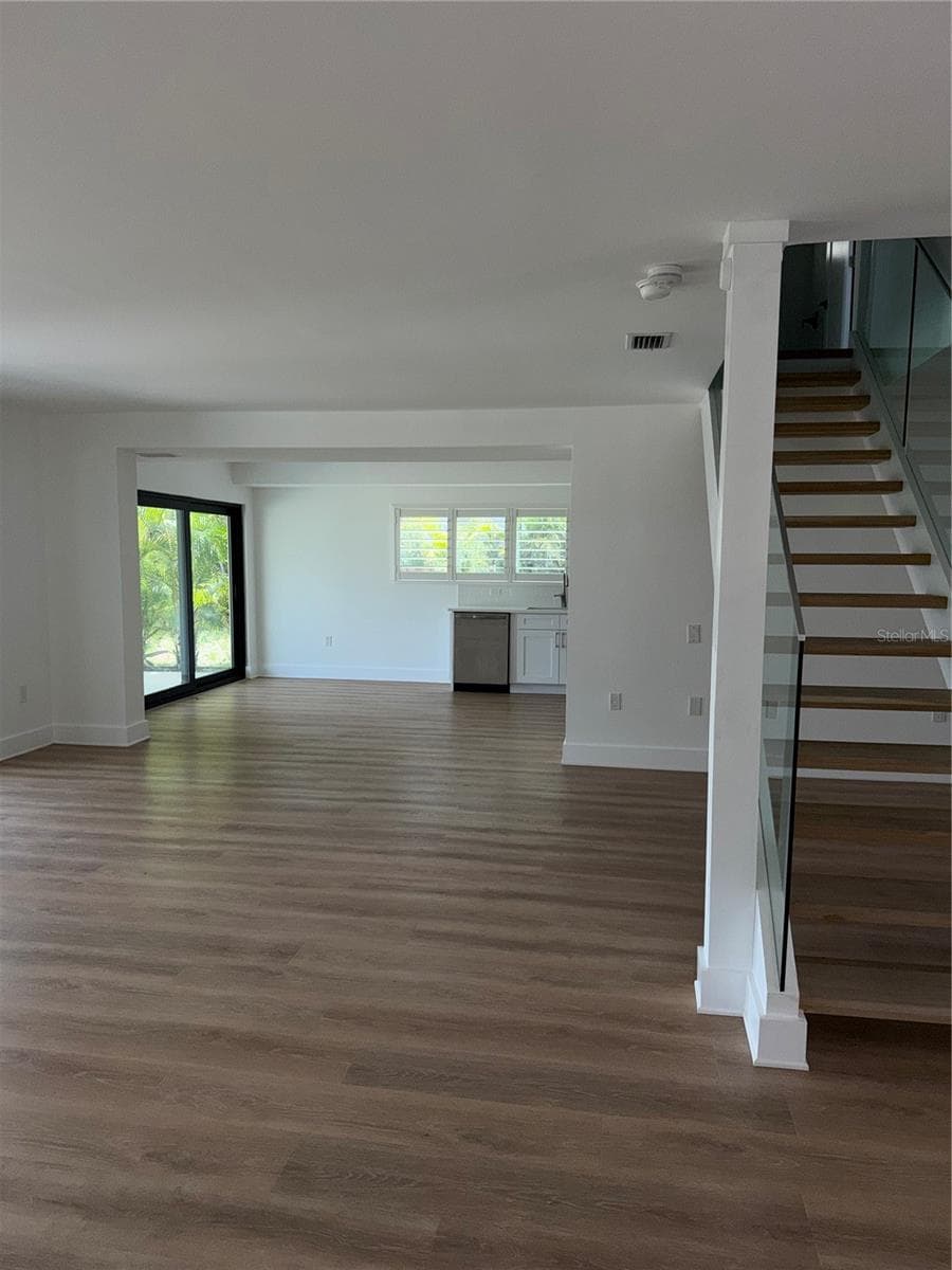 105 AUGUSTA AVENUE — photo 28 of 54