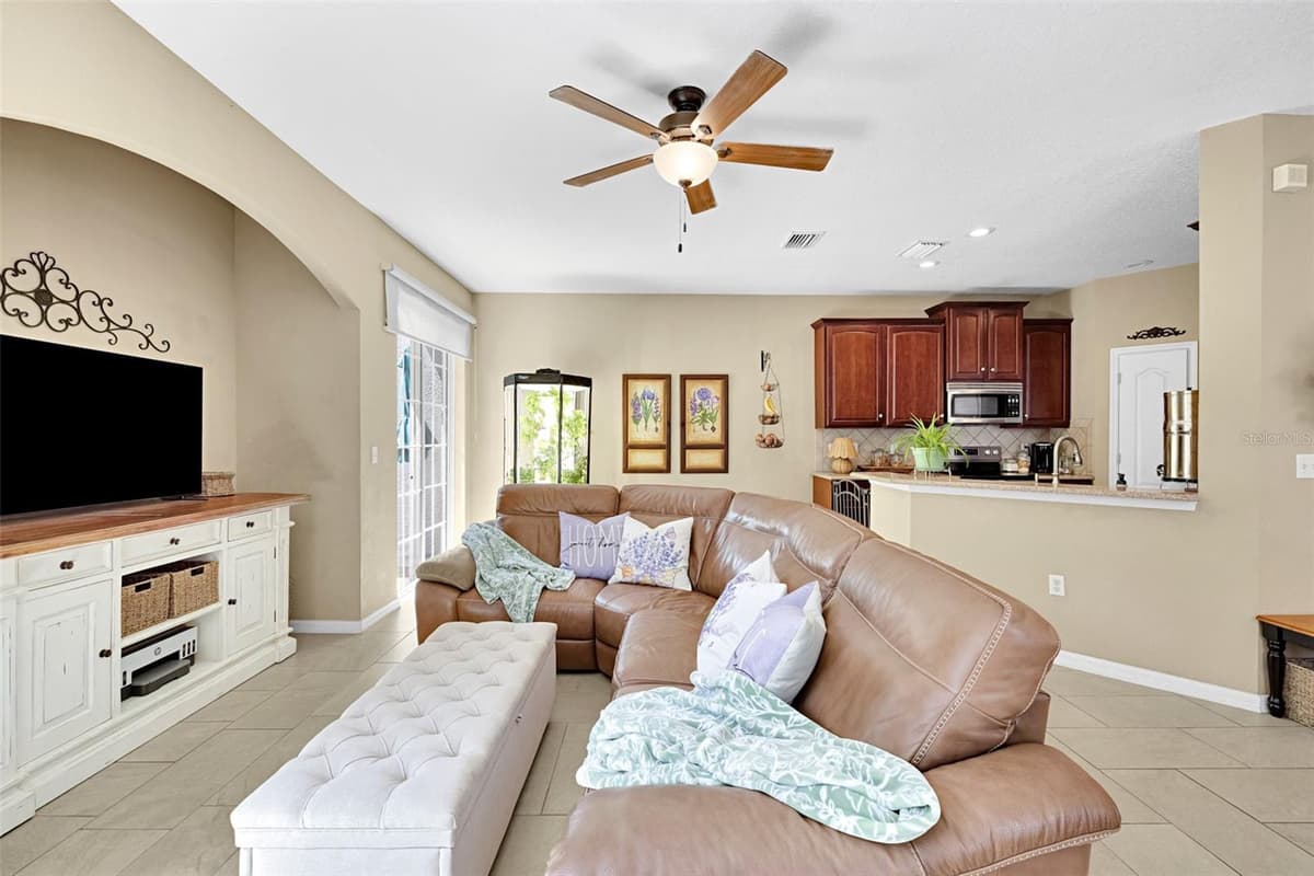 8453 SHALLOW CREEK COURT — photo 8 of 51