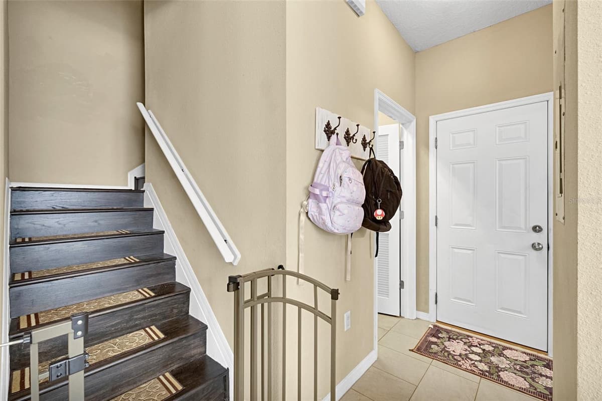 8453 SHALLOW CREEK COURT — photo 21 of 51