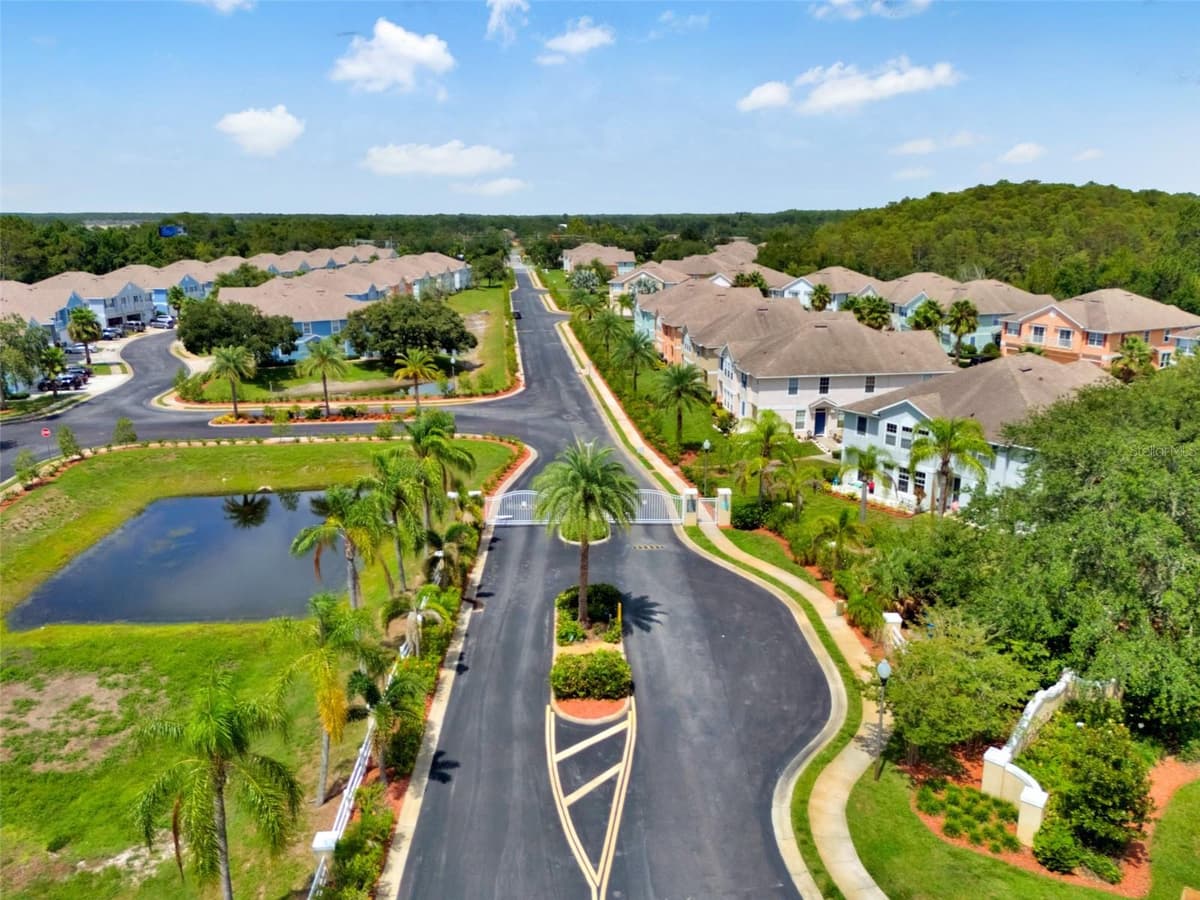 8453 SHALLOW CREEK COURT — photo 47 of 51
