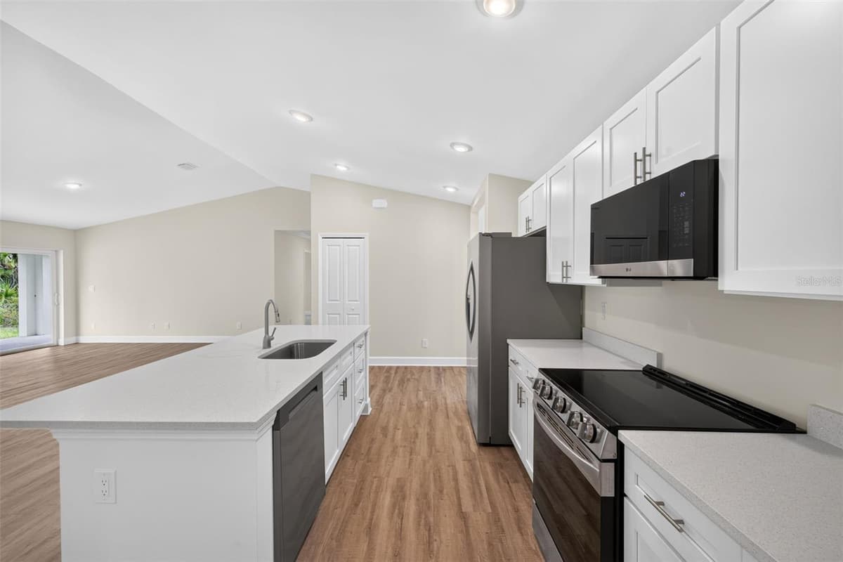 23485 BRANCH AVENUE — photo 10 of 27