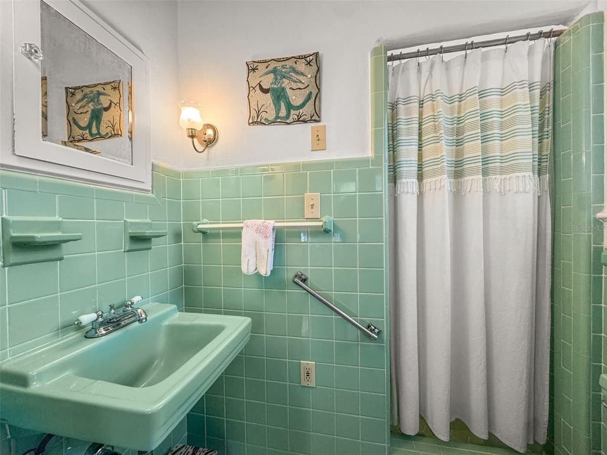 458 SCOTLAND STREET — photo 47 of 91