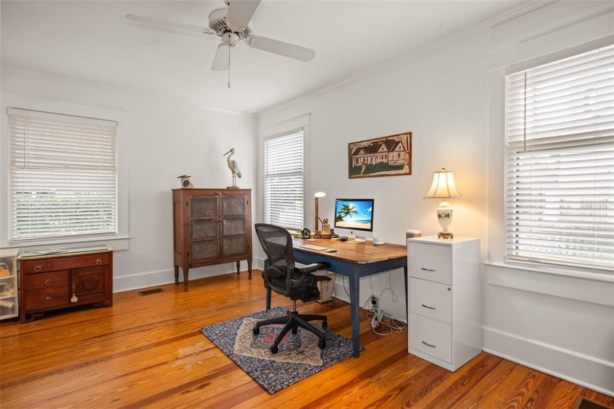 458 SCOTLAND STREET — photo 24 of 91