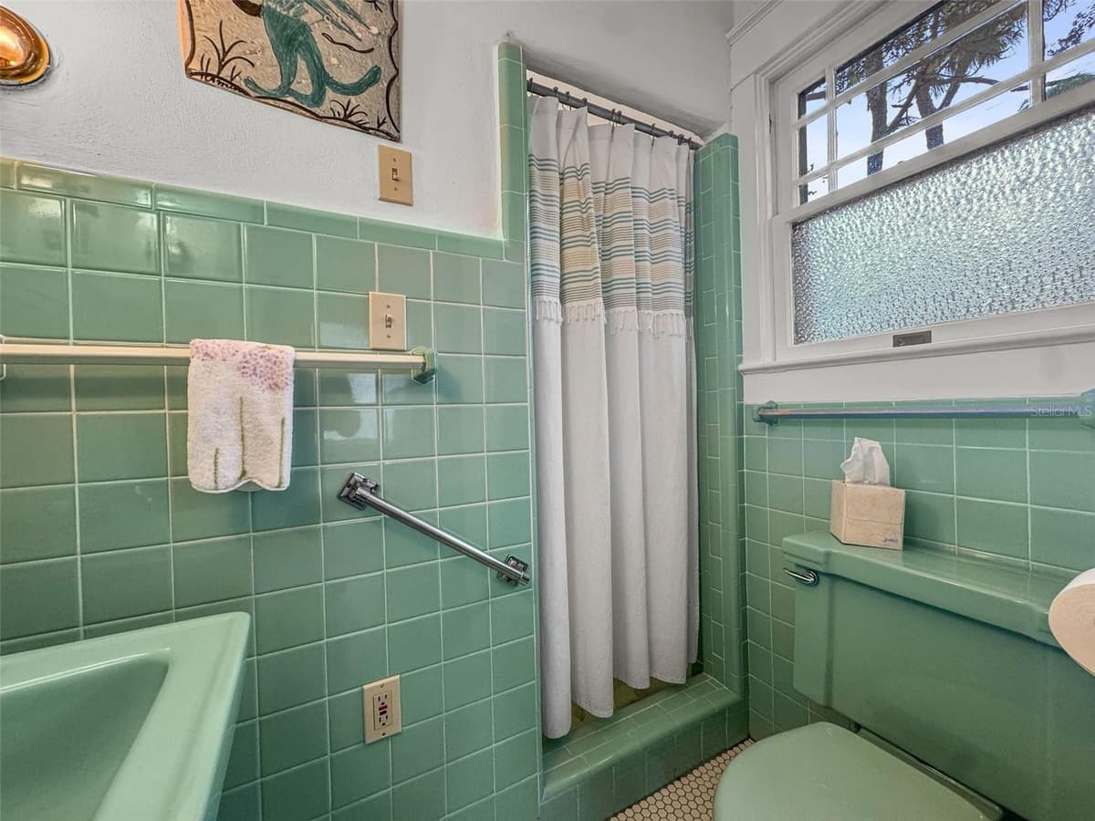 458 SCOTLAND STREET — photo 46 of 91