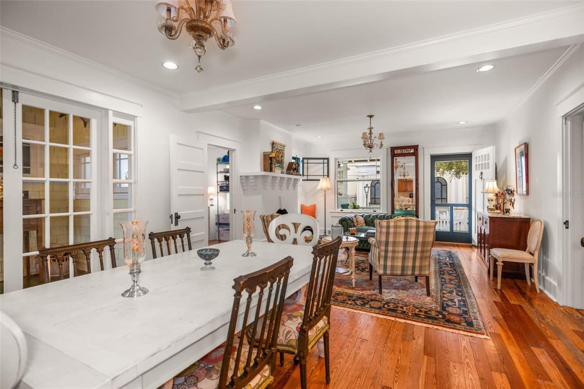 458 SCOTLAND STREET — photo 6 of 91
