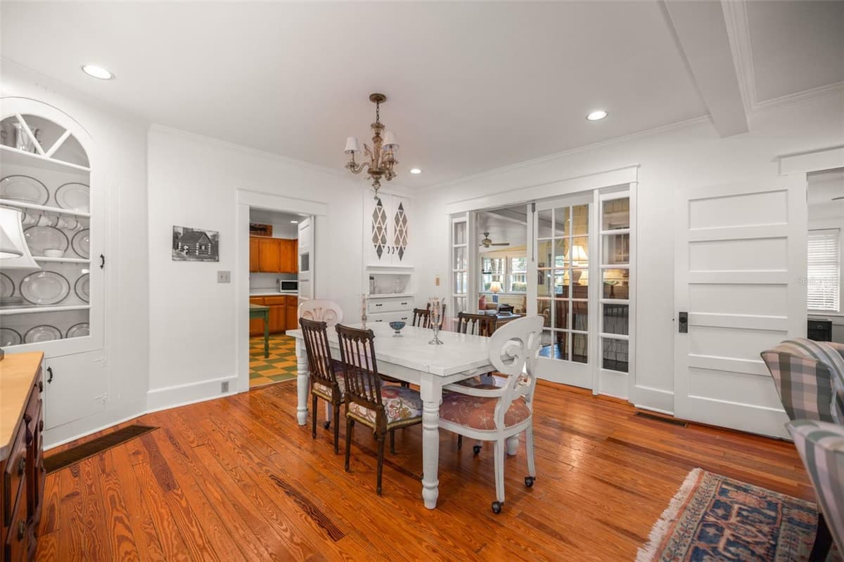 458 SCOTLAND STREET — photo 22 of 91