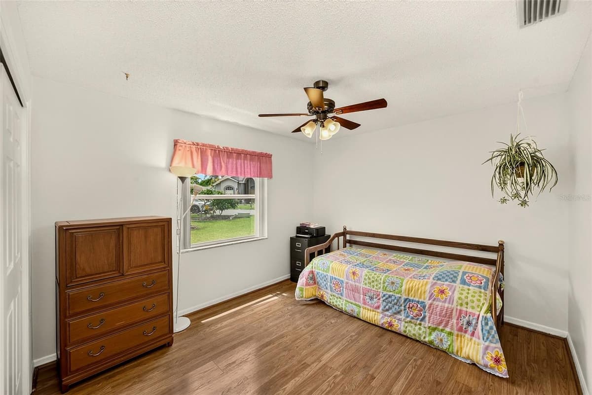 10529 AYR COURT — photo 26 of 40