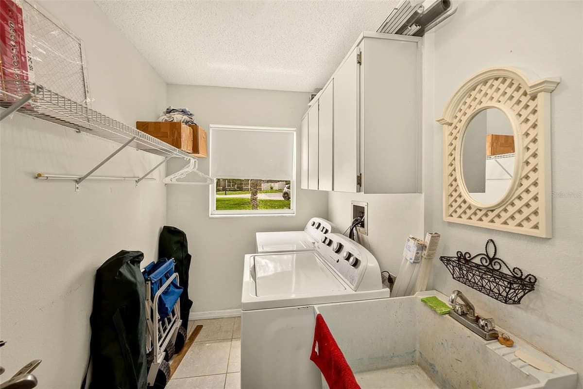 10529 AYR COURT — photo 27 of 40