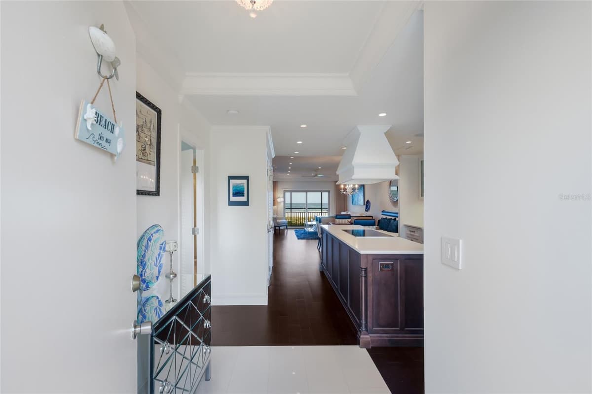 7001 GULF OF MEXICO DRIVE — photo 5 of 55
