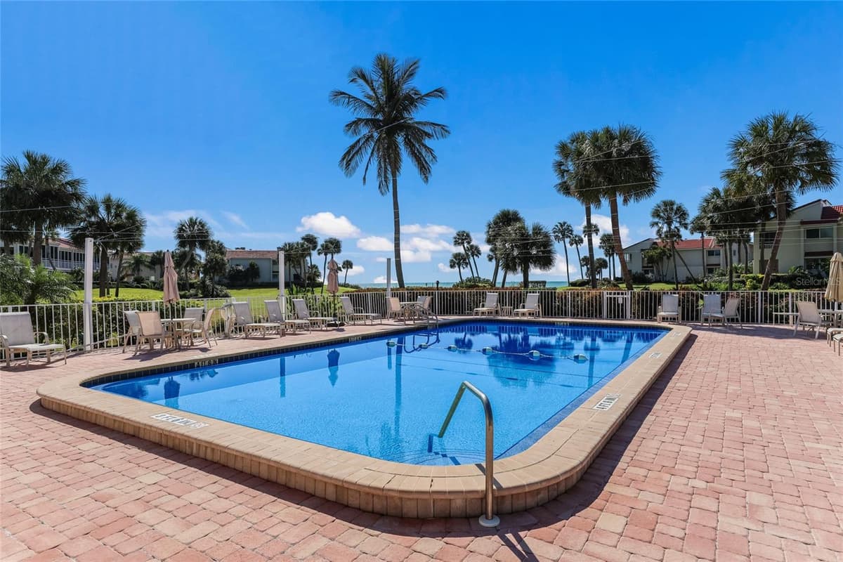 7001 GULF OF MEXICO DRIVE — photo 40 of 55
