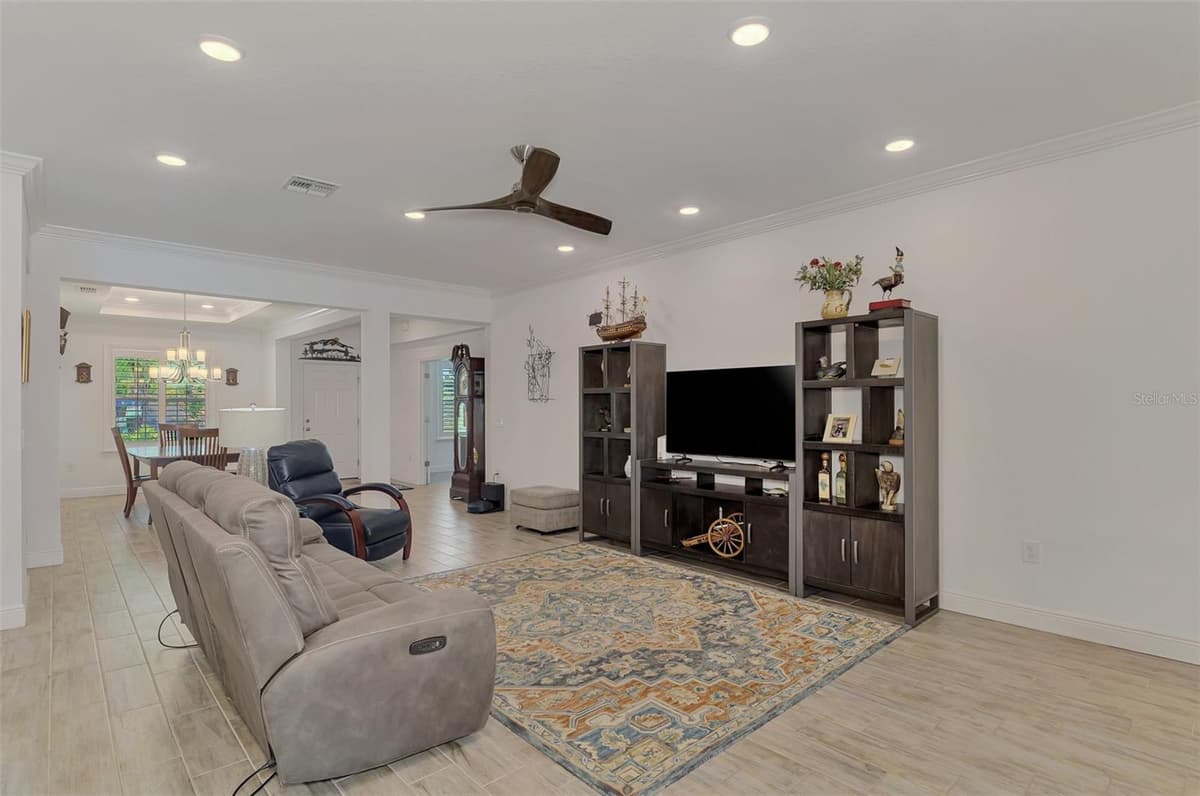 2705 LAMKIN ROAD — photo 19 of 79
