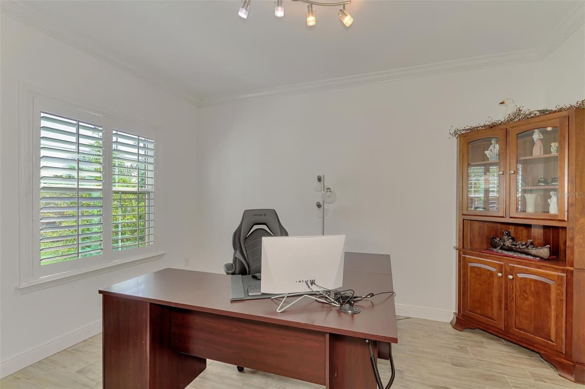 2705 LAMKIN ROAD — photo 32 of 79