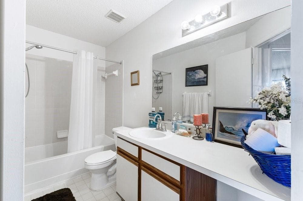 2231 CASCADES BOULEVARD — photo 15 of 38