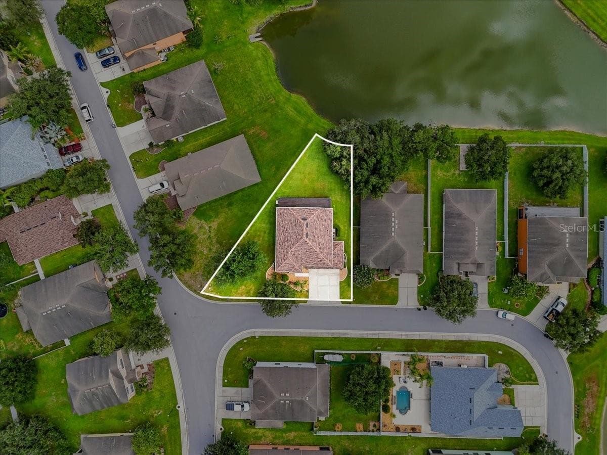 268 OAK LANDING LANE — photo 55 of 60