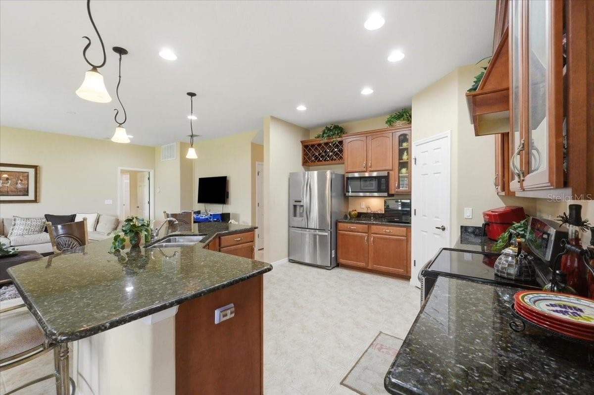 268 OAK LANDING LANE — photo 13 of 60