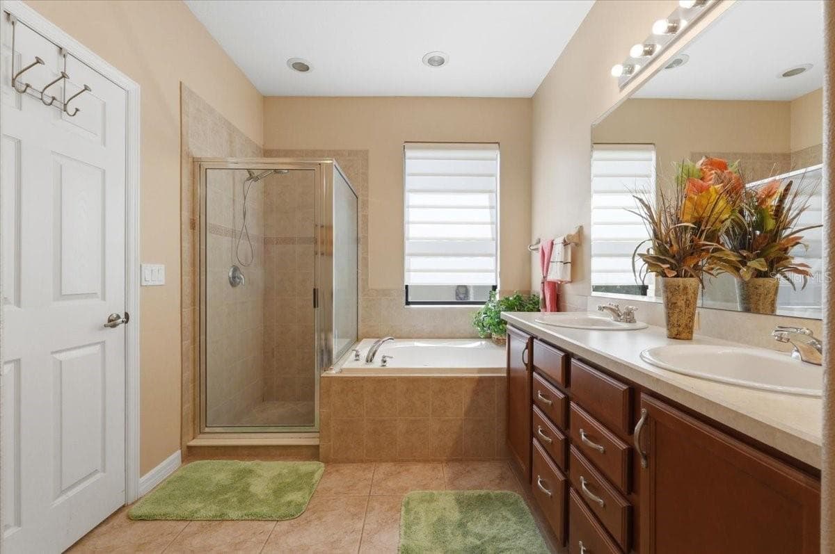 268 OAK LANDING LANE — photo 22 of 60