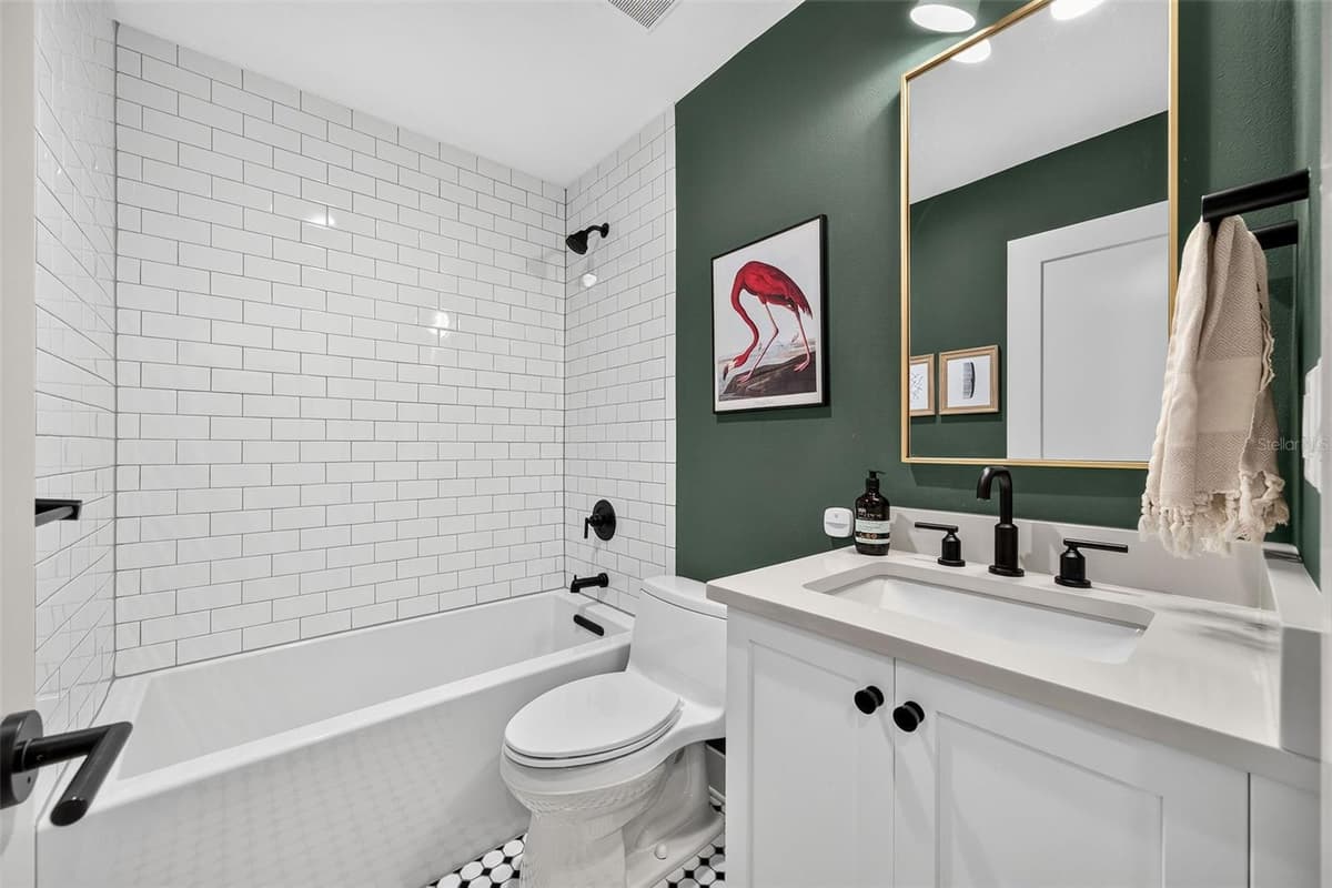 1460 LYNDALE BOULEVARD — photo 38 of 45