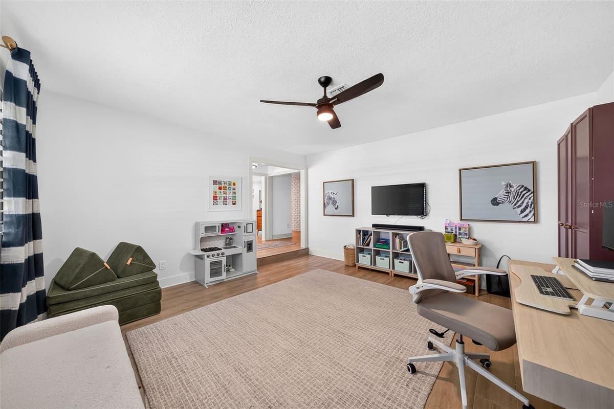 1460 LYNDALE BOULEVARD — photo 36 of 45