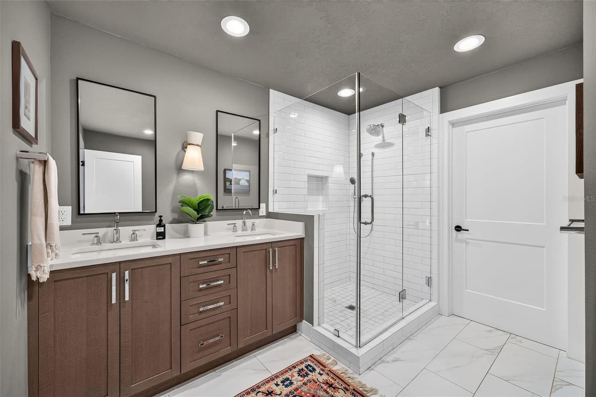1460 LYNDALE BOULEVARD — photo 32 of 45