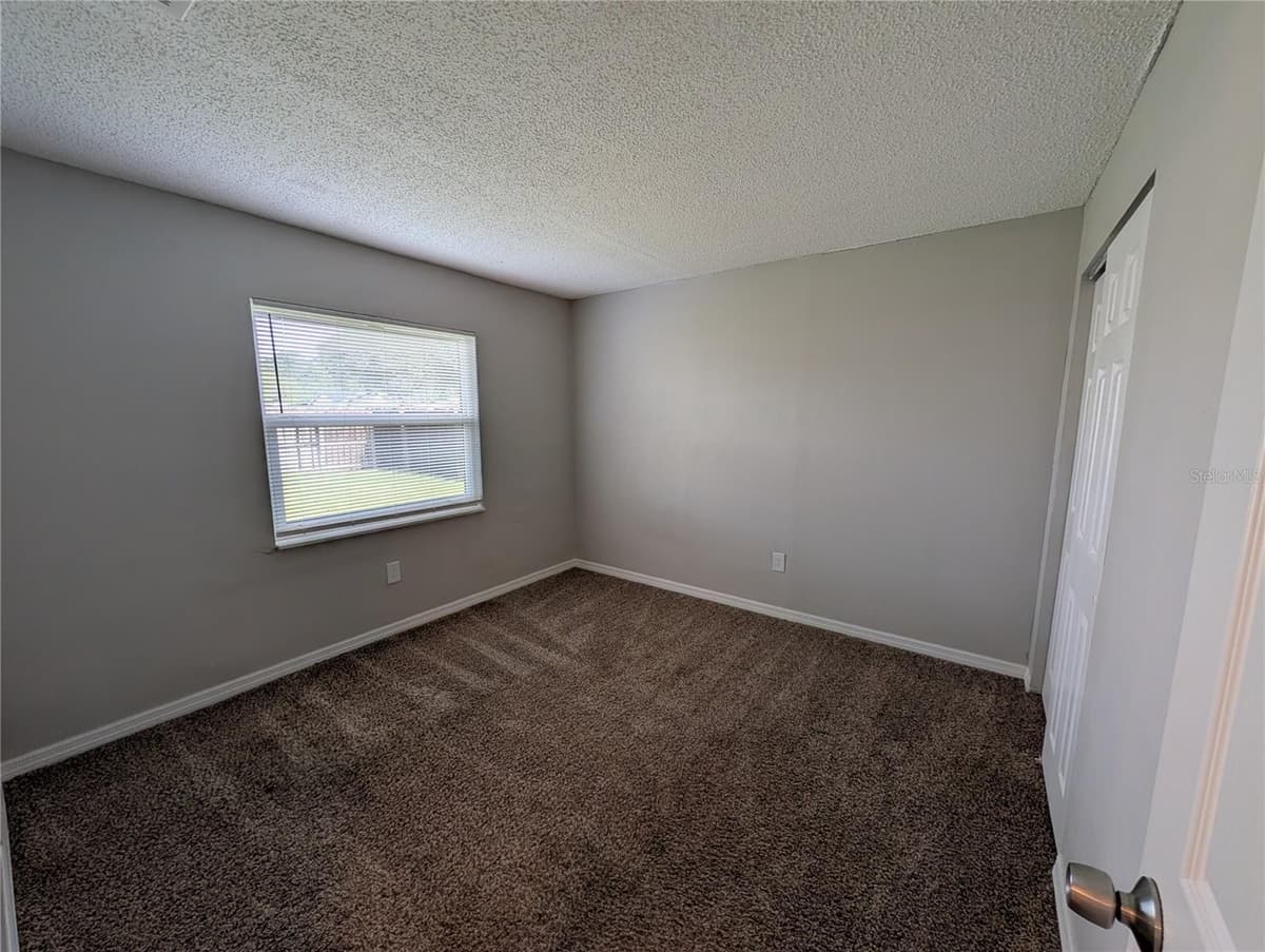 3153 LODI DRIVE — photo 32 of 39