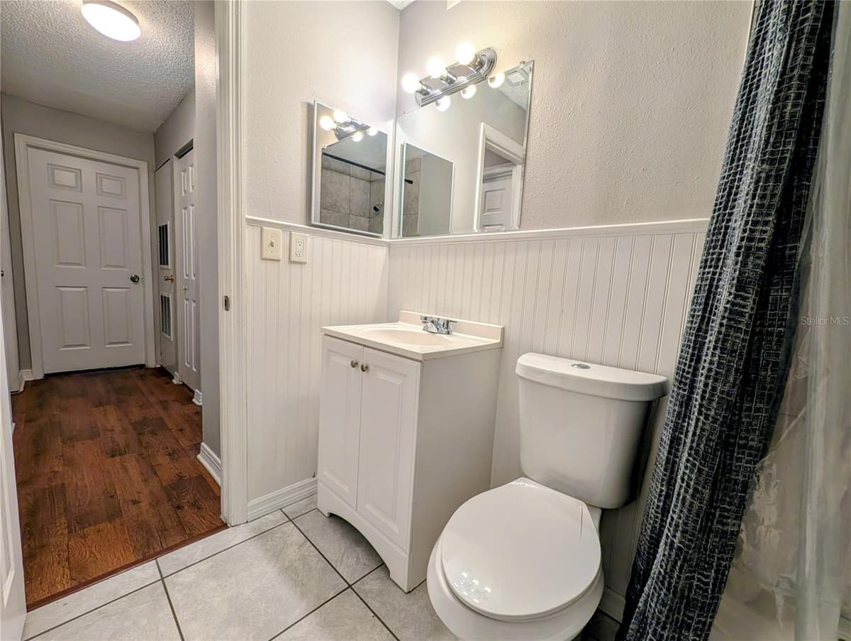3153 LODI DRIVE — photo 16 of 39
