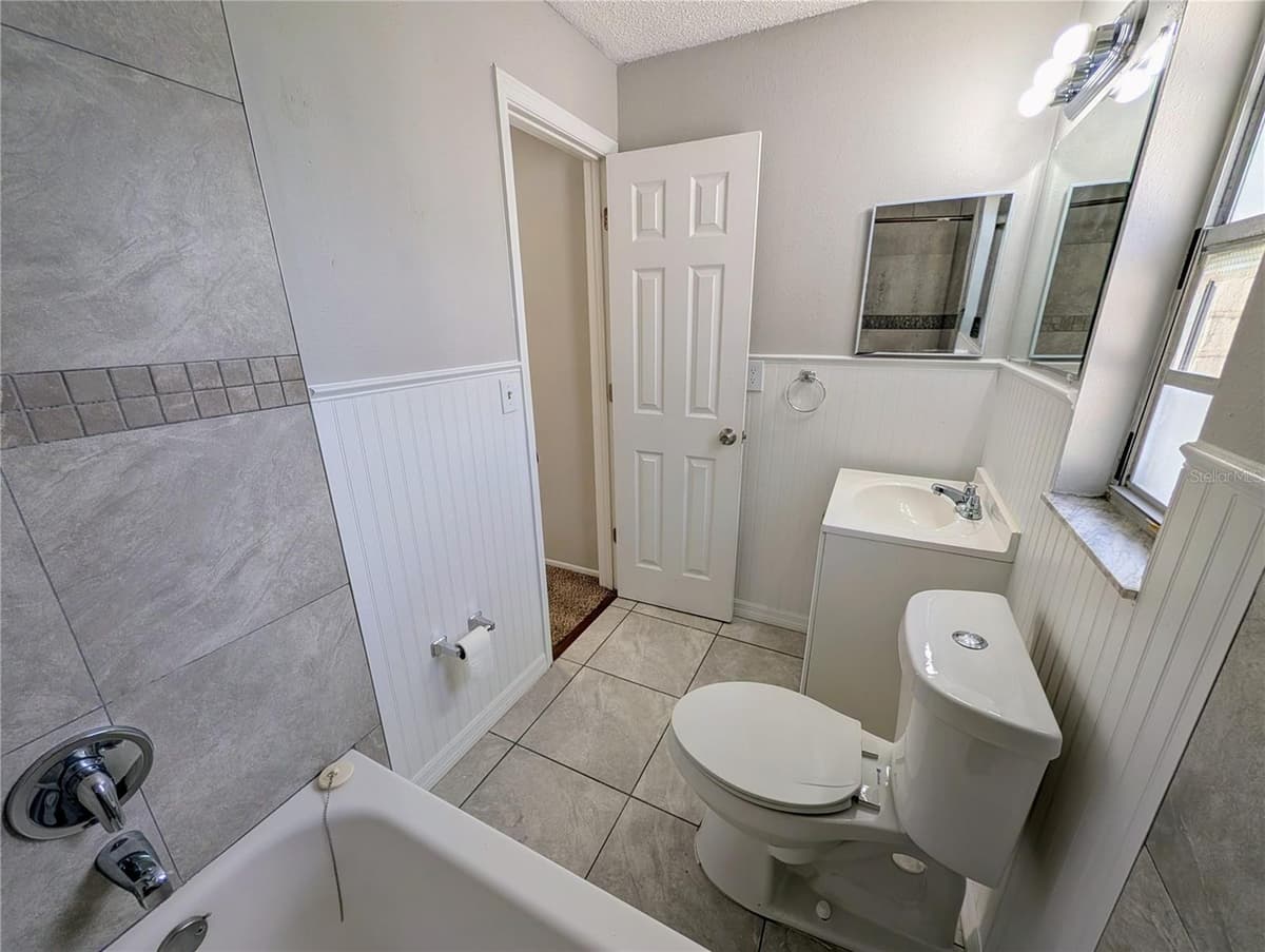 3153 LODI DRIVE — photo 26 of 39