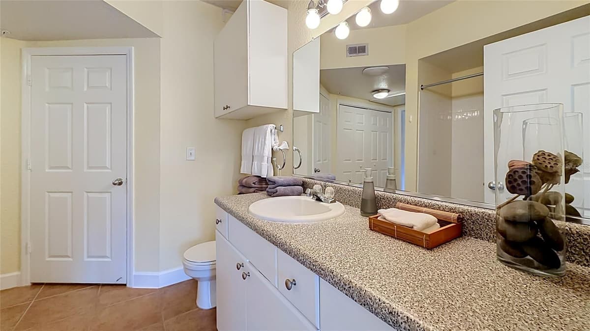 202 SOUTH STREET — photo 18 of 35