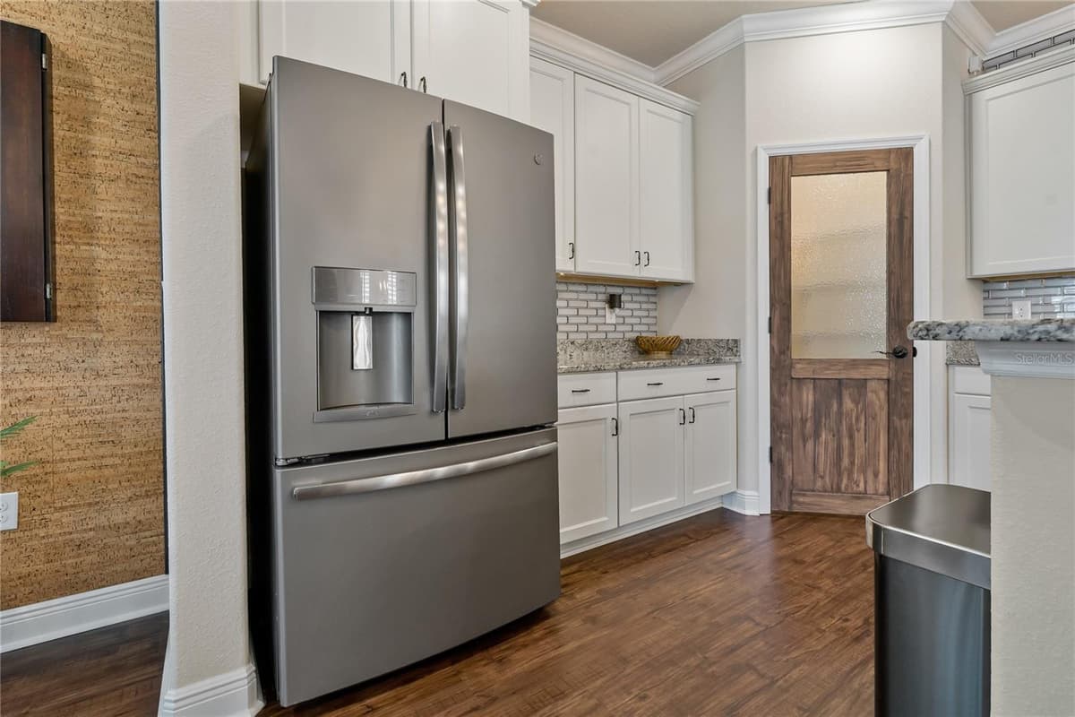 597 OZONA VILLAGE DRIVE — photo 17 of 51