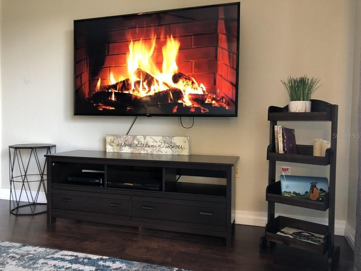 7604 CABANA CT — photo 7 of 35