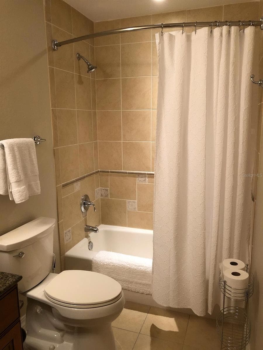 7604 CABANA CT — photo 16 of 35