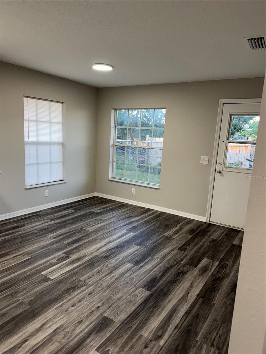 37209 LOCK STREET — photo 11 of 12