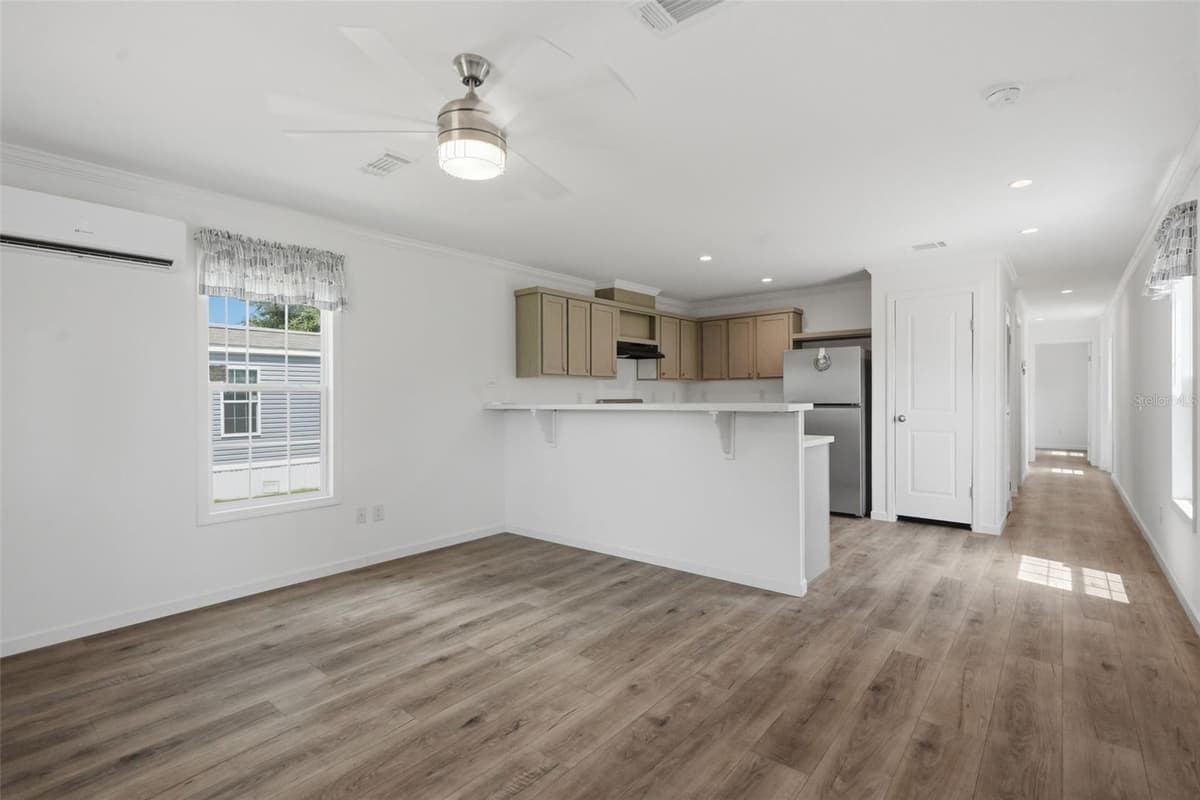 4251 HAWAII LANE — photo 4 of 17