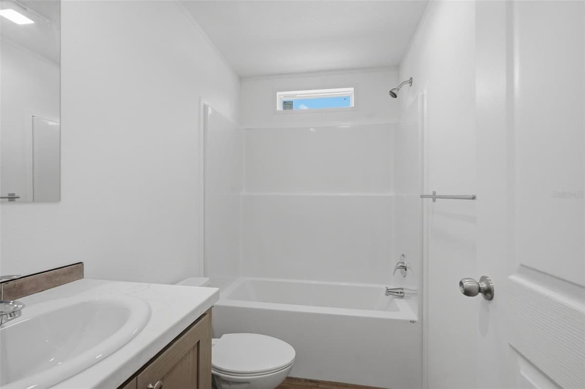 4251 HAWAII LANE — photo 9 of 17