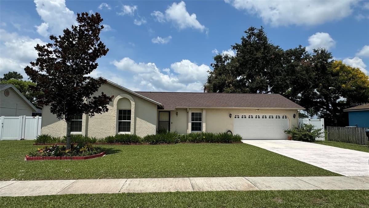 4026 KILLIAN DR. — photo 1 of 14