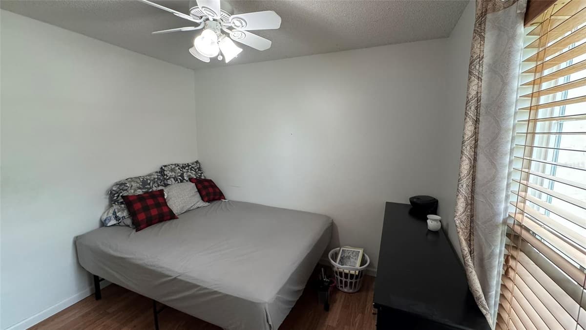 4026 KILLIAN DR. — photo 11 of 14