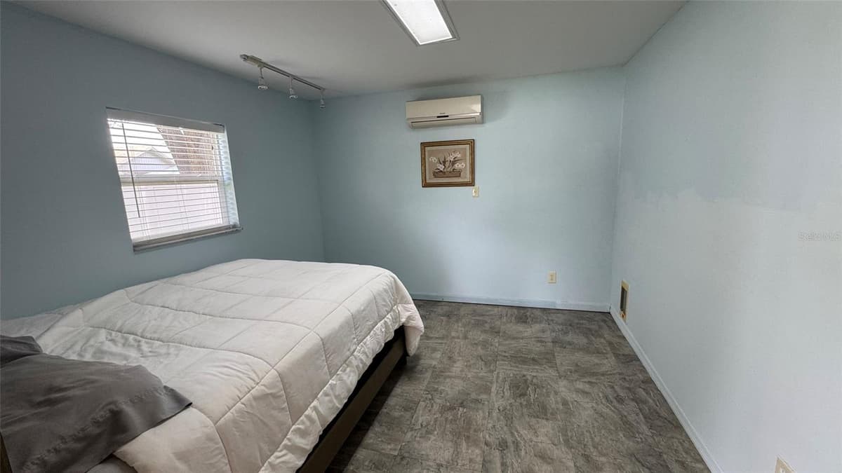 4026 KILLIAN DR. — photo 12 of 14