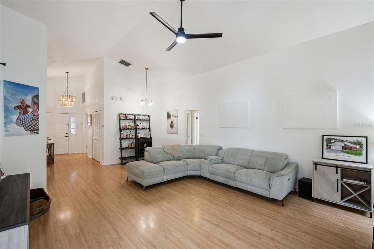 1456 BROOKSHIRE COURT — photo 7 of 57