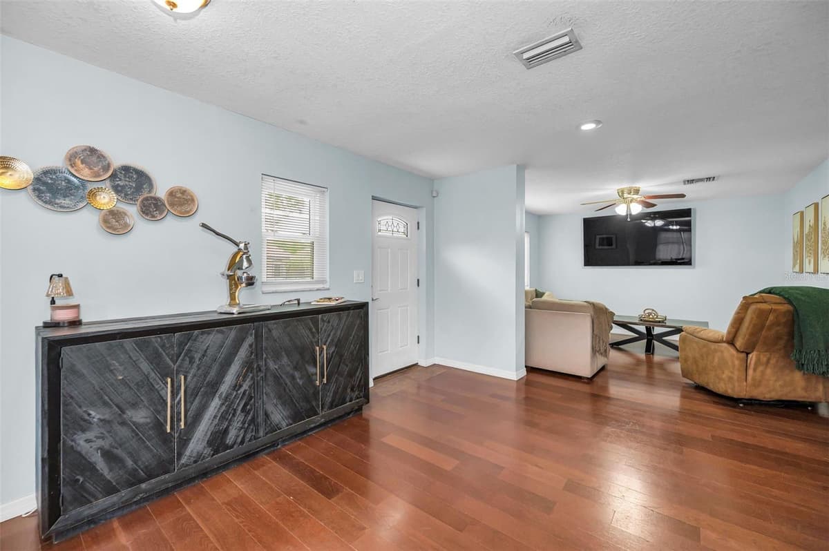 1760 ORANGESIDE ROAD — photo 12 of 36