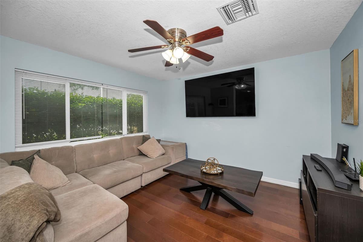 1760 ORANGESIDE ROAD — photo 13 of 36