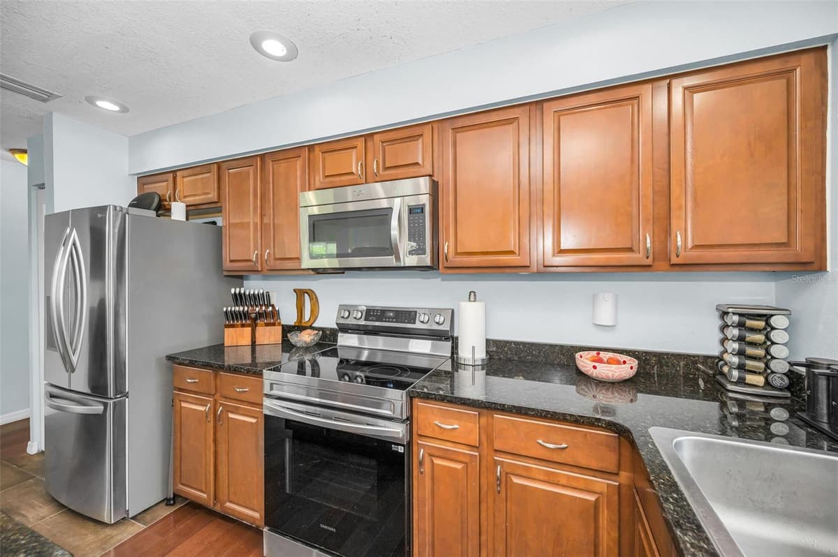 1760 ORANGESIDE ROAD — photo 5 of 36
