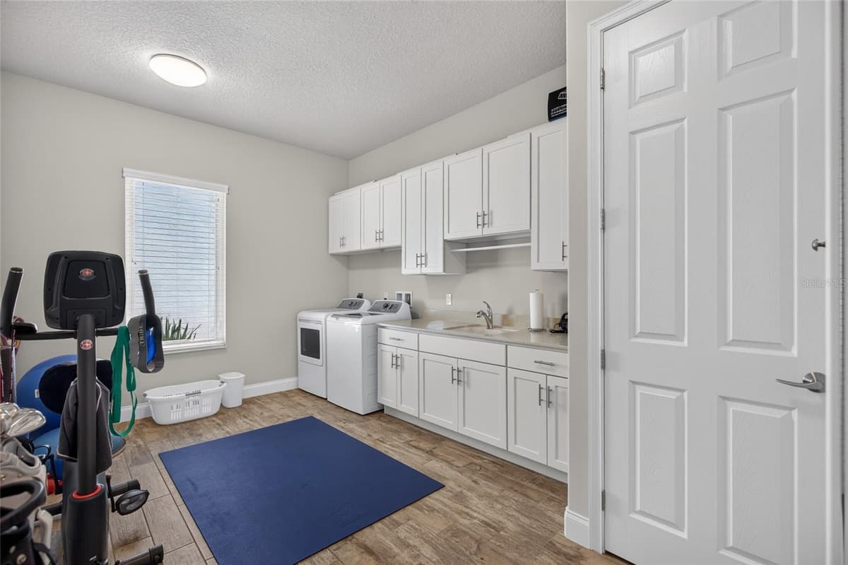 28 WATERVIEW DRIVE — photo 32 of 65