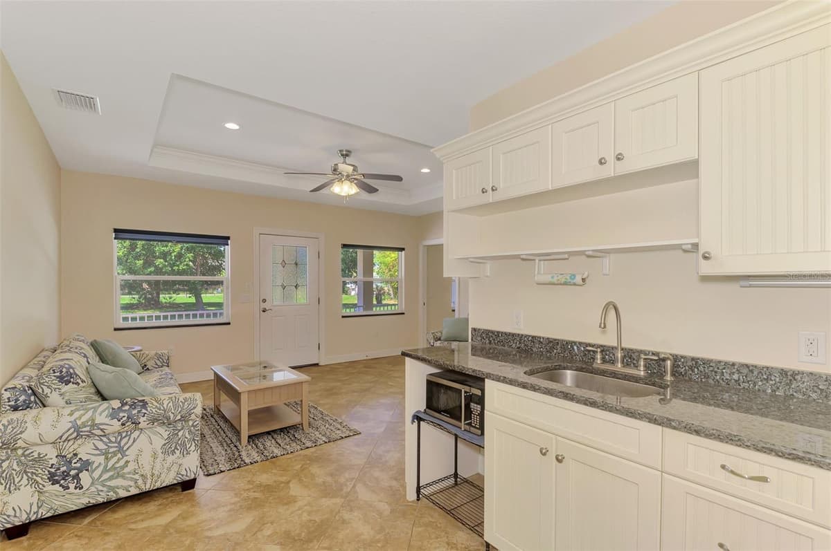 140 OXFORD DRIVE — photo 88 of 100