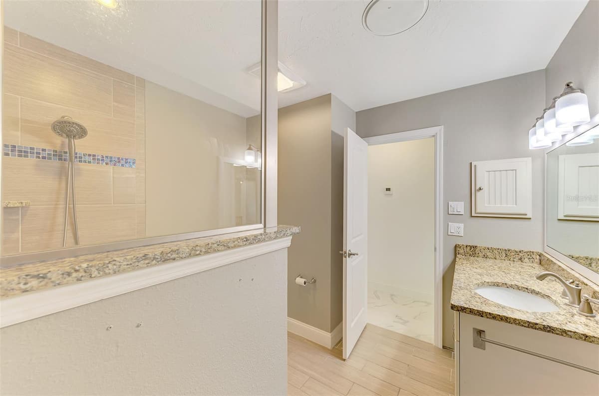 140 OXFORD DRIVE — photo 34 of 100