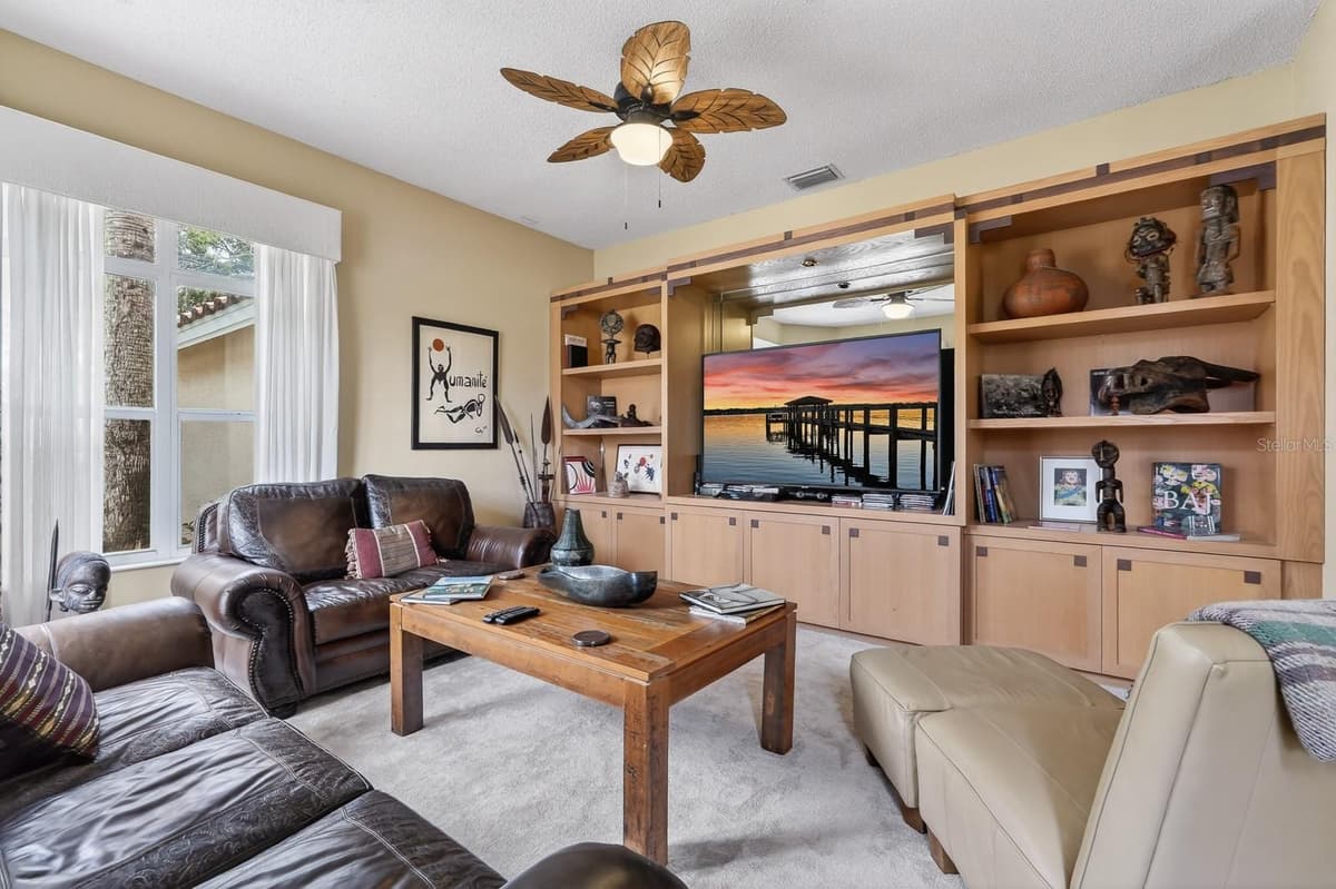 11 LAGUNA COURT — photo 18 of 55