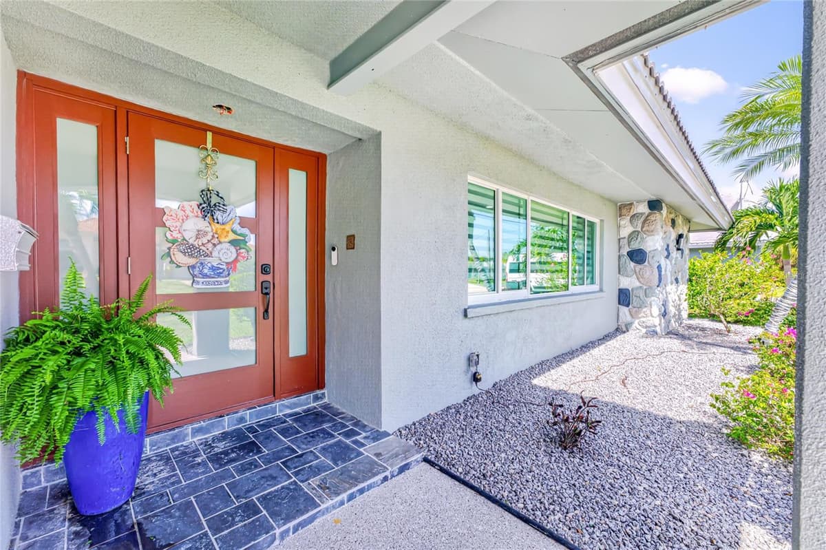 321 CAPRI ISLES CT — photo 3 of 78