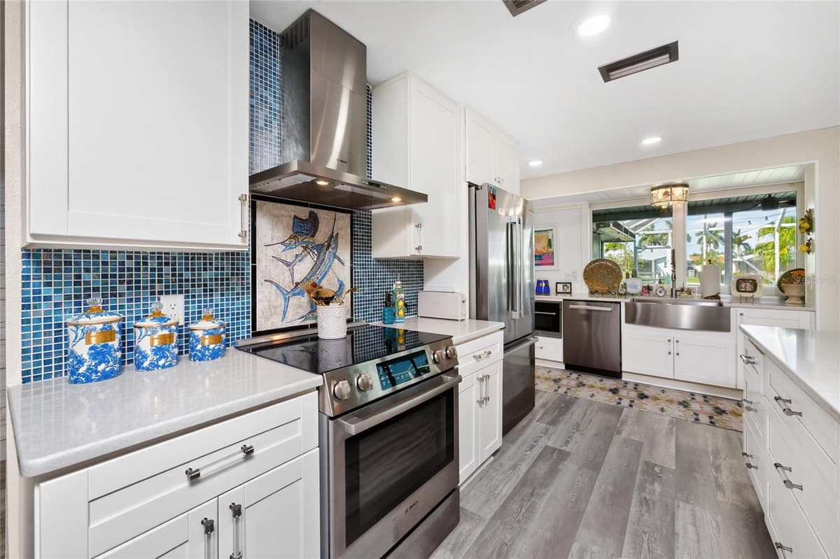 321 CAPRI ISLES CT — photo 21 of 78