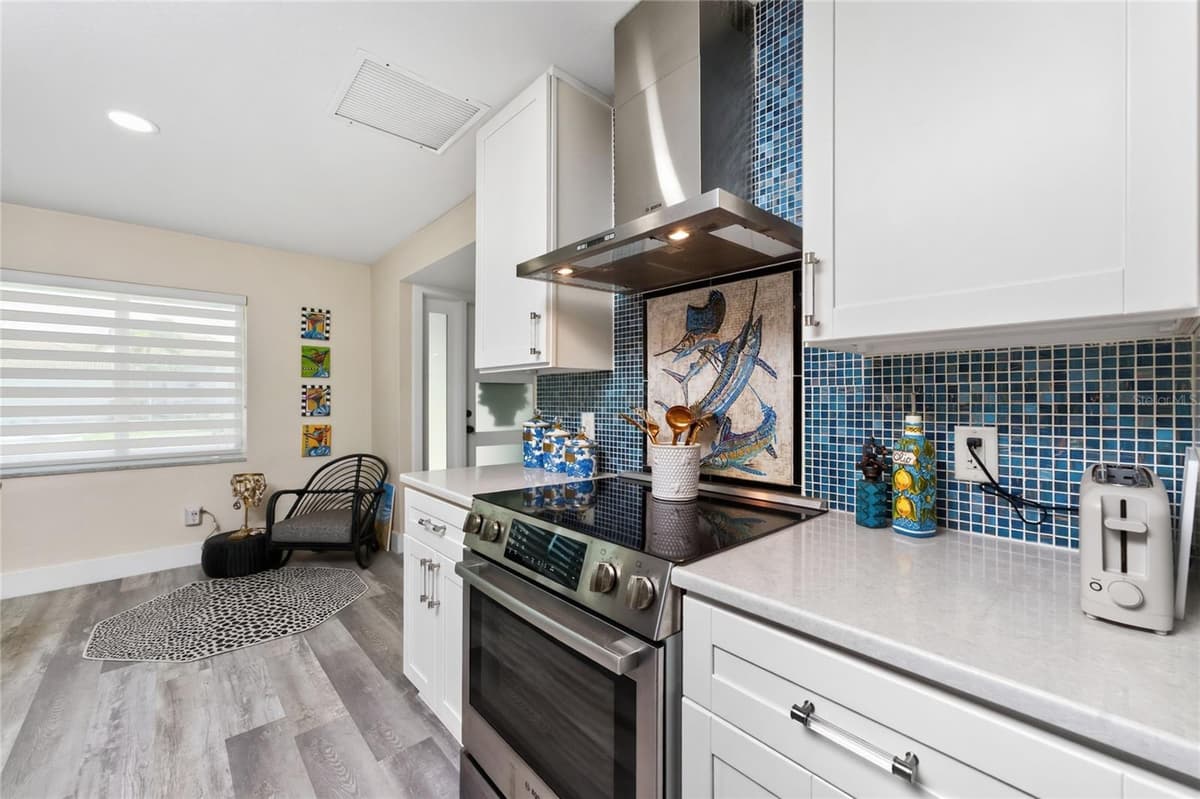 321 CAPRI ISLES CT — photo 20 of 78